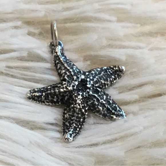 James Avery Jewelry - RETIRED JAMES AVERY STARFISH PENDANT